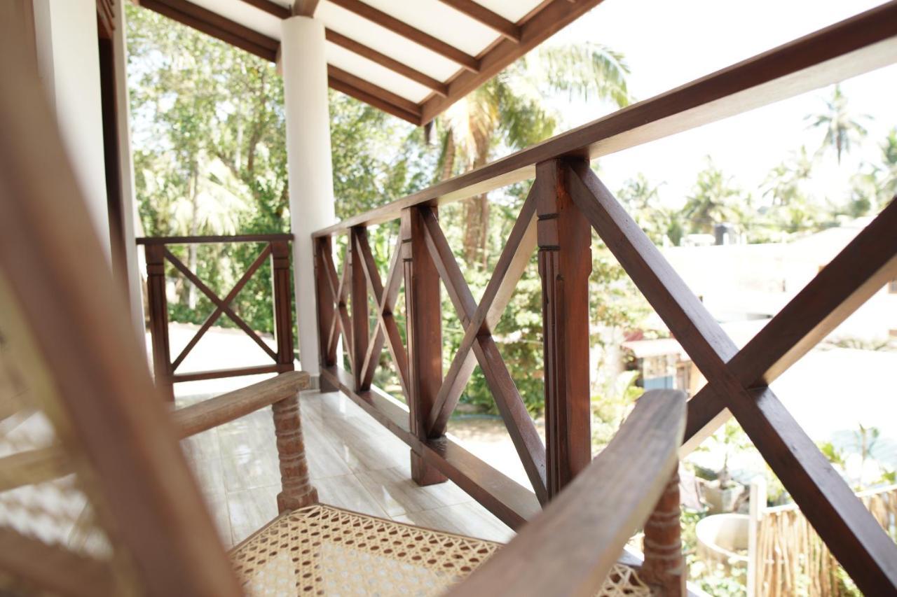 Surf Nest Hiriketiya Hotel Dikwella Exterior foto