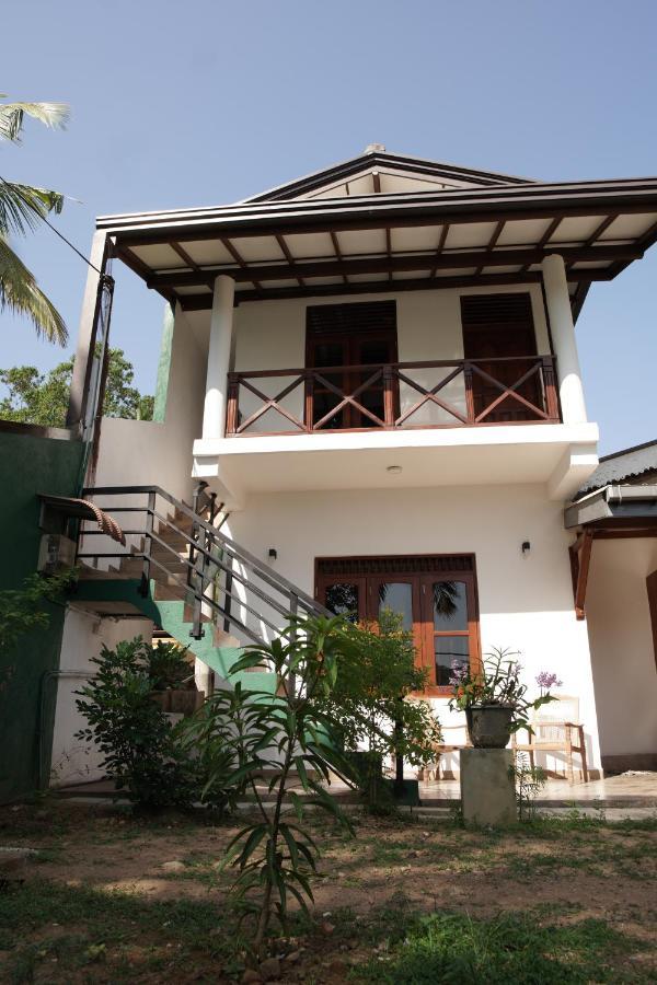 Surf Nest Hiriketiya Hotel Dikwella Exterior foto