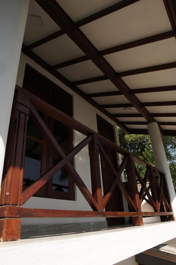 Surf Nest Hiriketiya Hotel Dikwella Exterior foto